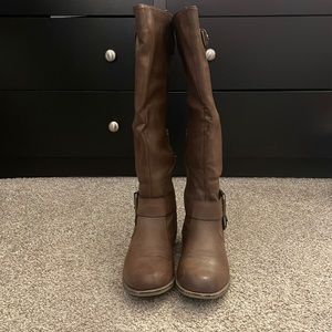 Shoe Dazzle Knee High Boots